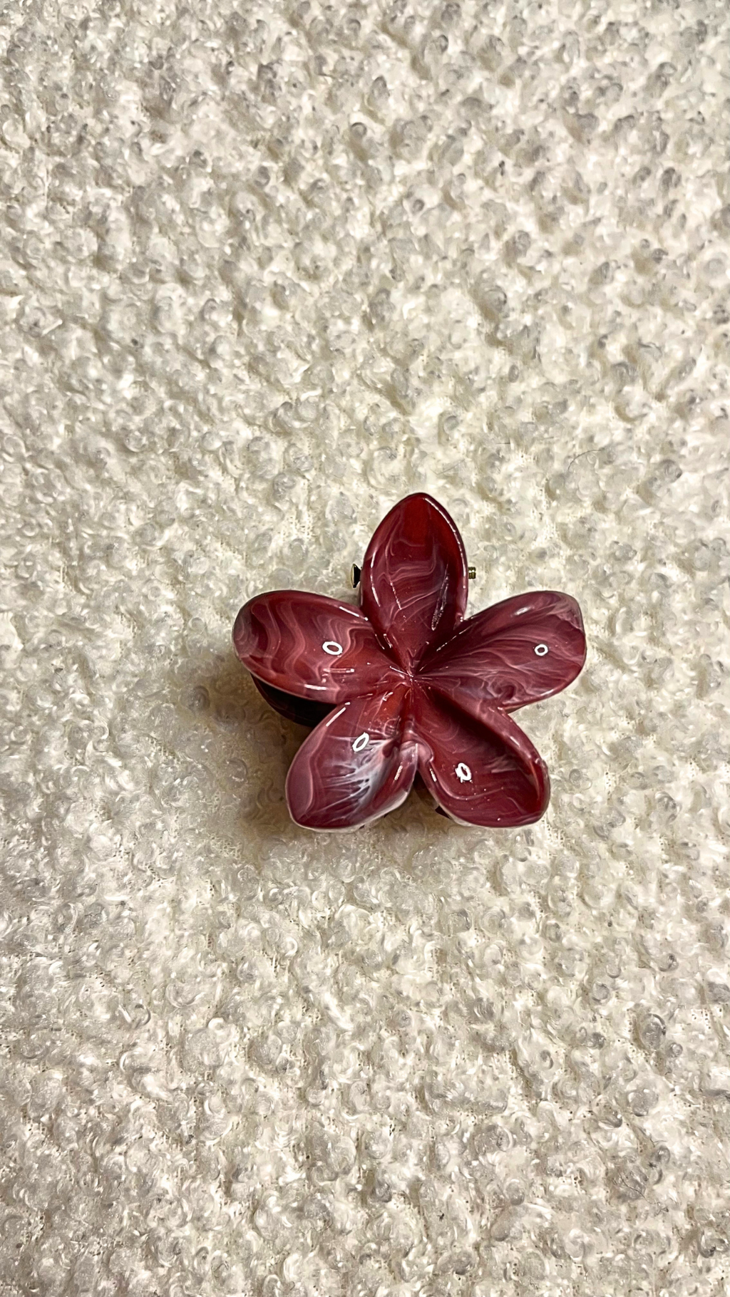Pince à cheveux fleur bordeaux & dégradé blanc