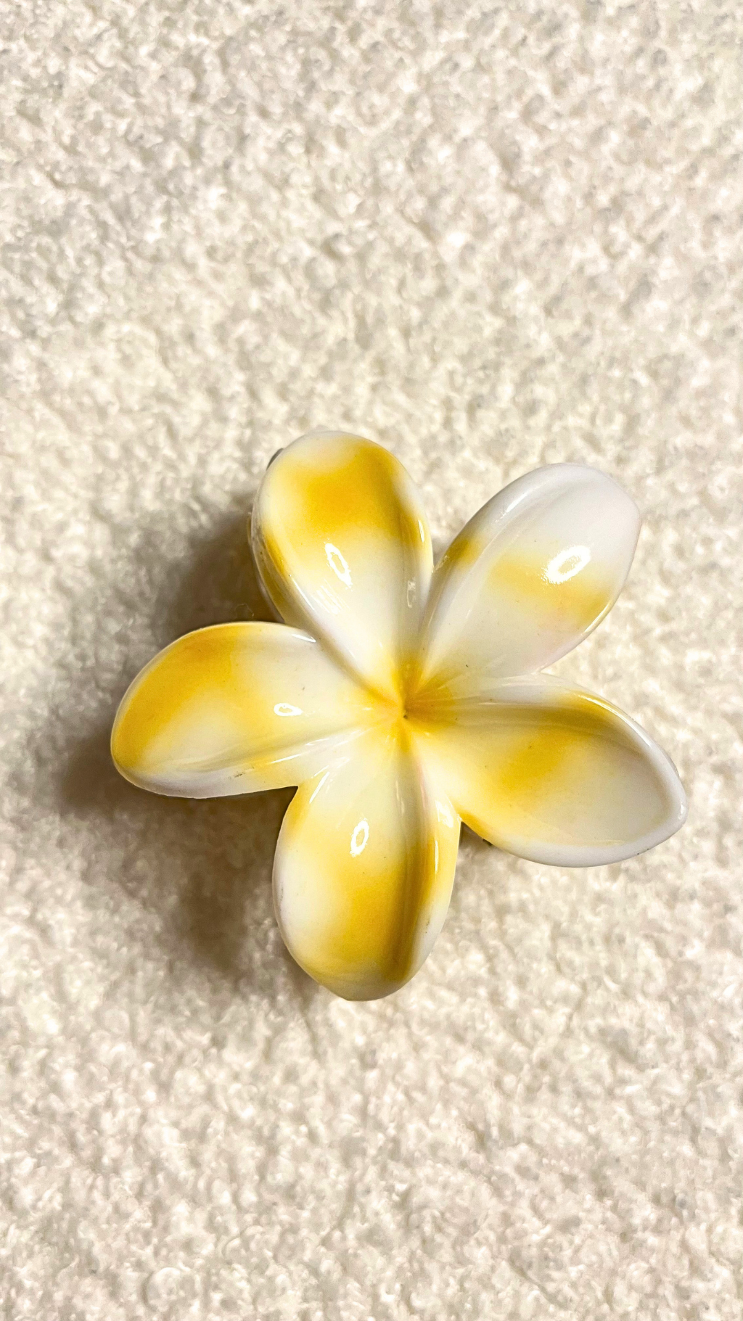 Pince à cheveux fleur jaune et blanche