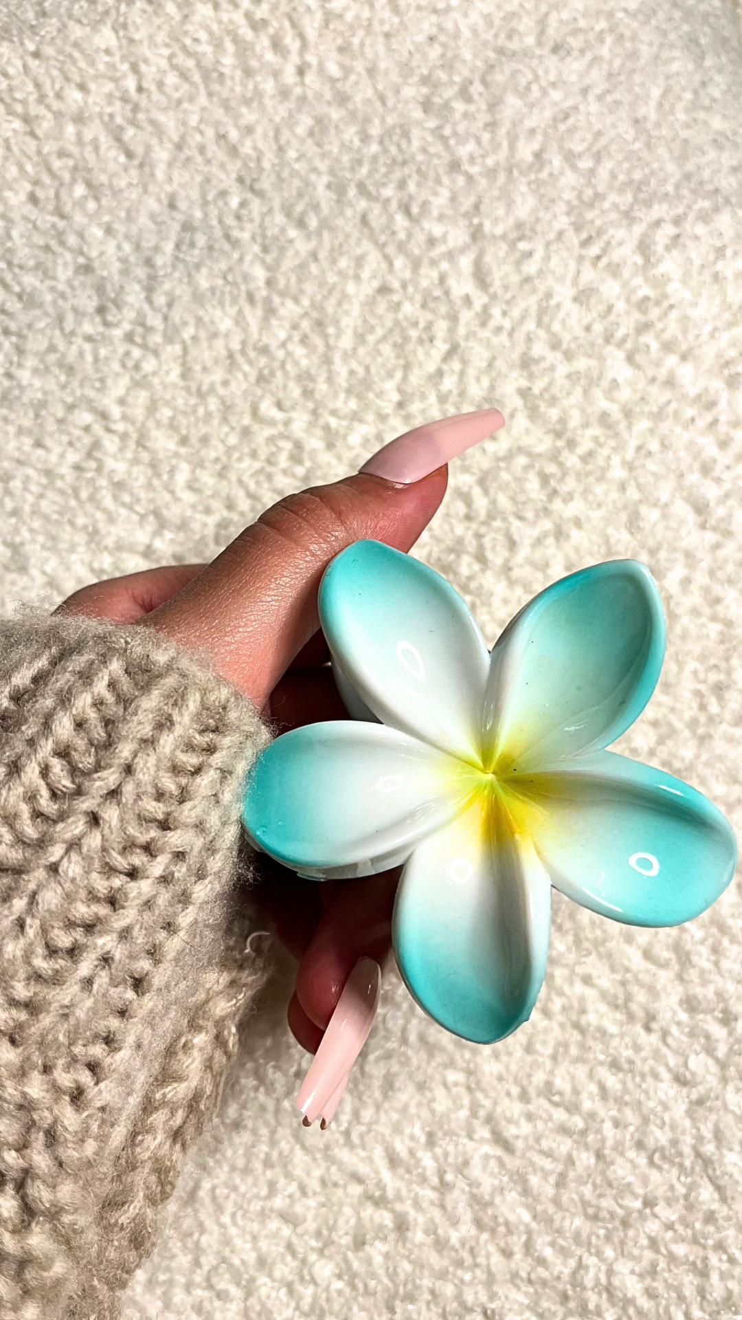 Pince à cheveux fleur bleu, blanche & cœur jaune